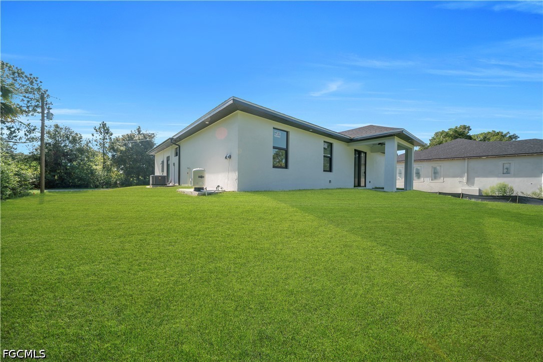 3 Bed SingleFamilyResidence for Sale in Lehigh Acres, photo 36