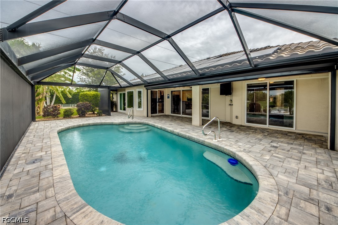 3 Bed Pool Home for Sale in Cape Coral, photo 36