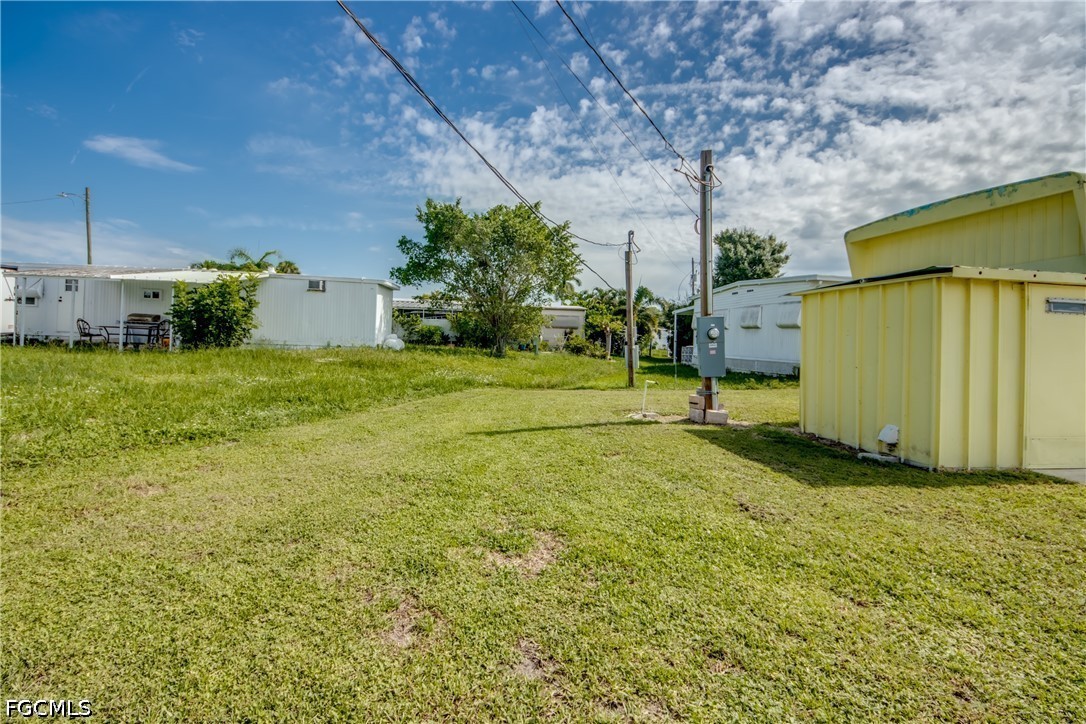1 Bed ManufacturedHome for Sale in Mobile Manor, photo 36