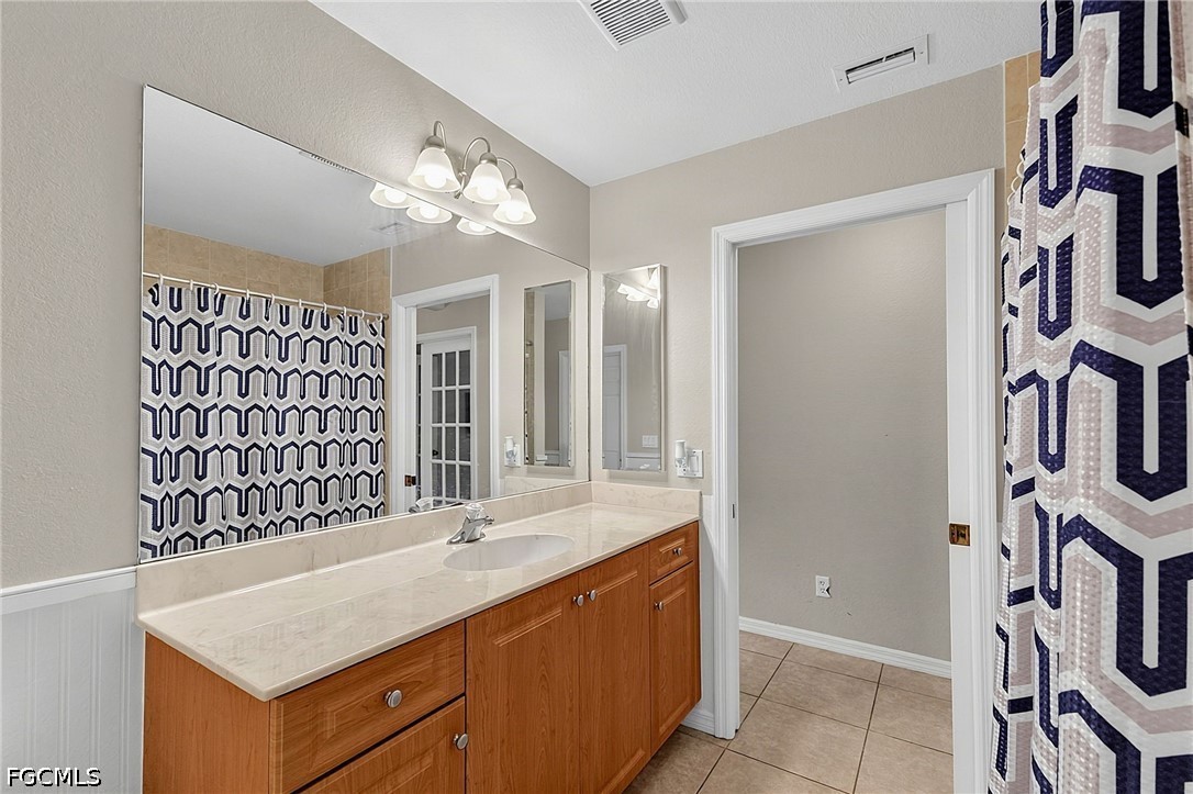 4 Bed SingleFamilyResidence for Sale in Lehigh Acres, photo 36