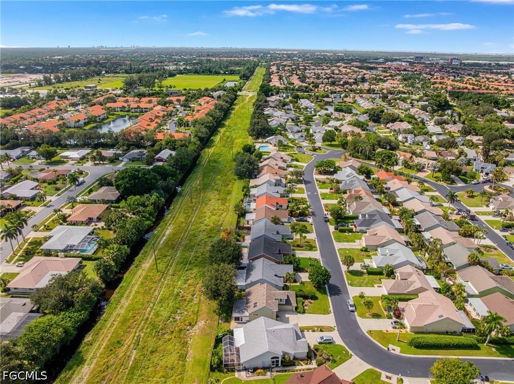 3 Bed SingleFamilyResidence for Sale in The Meadow, photo 36