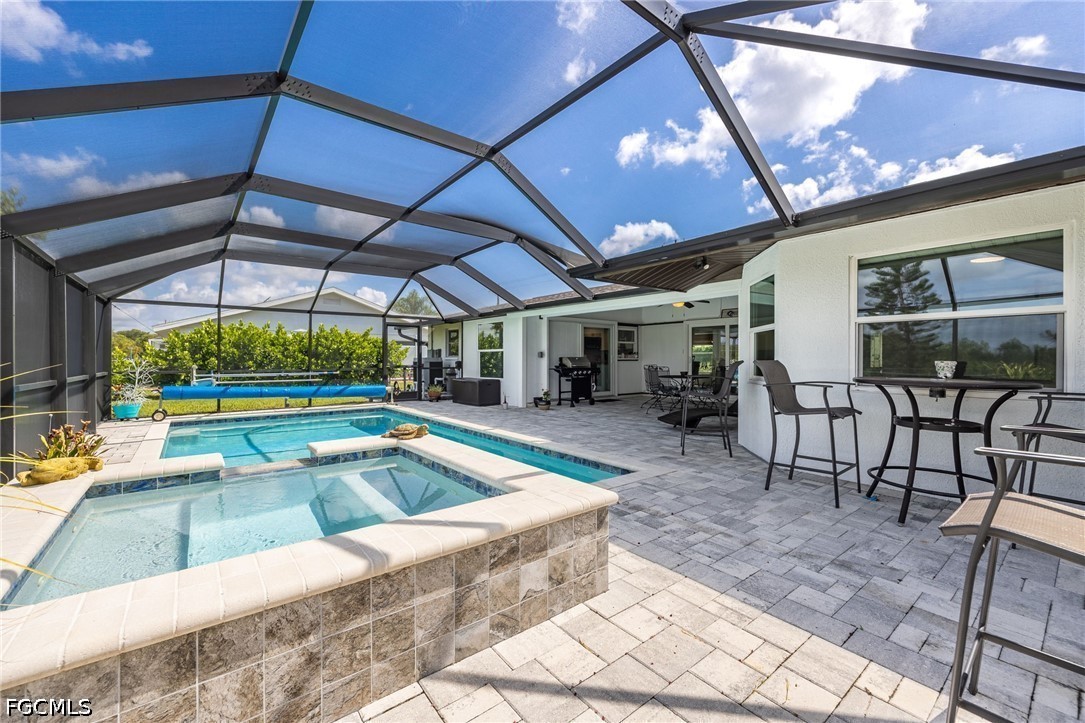 2 Bed Pool Home for Sale in Cape Coral, photo 36