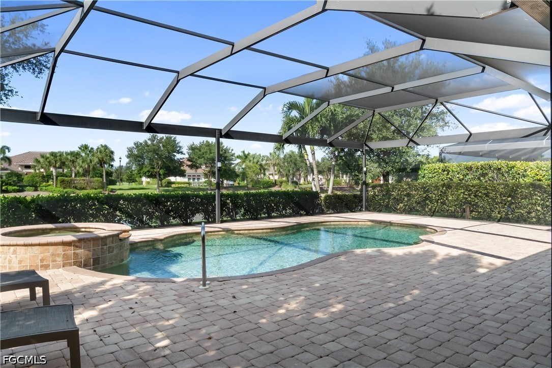 3 Bed Pool Home for Sale in Esplanade, photo 36