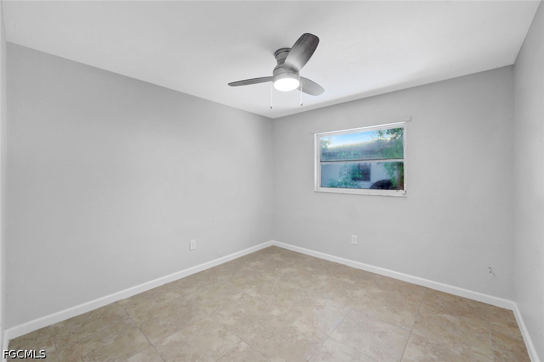3 Bed SingleFamilyResidence for Sale in Cape Coral, photo 36