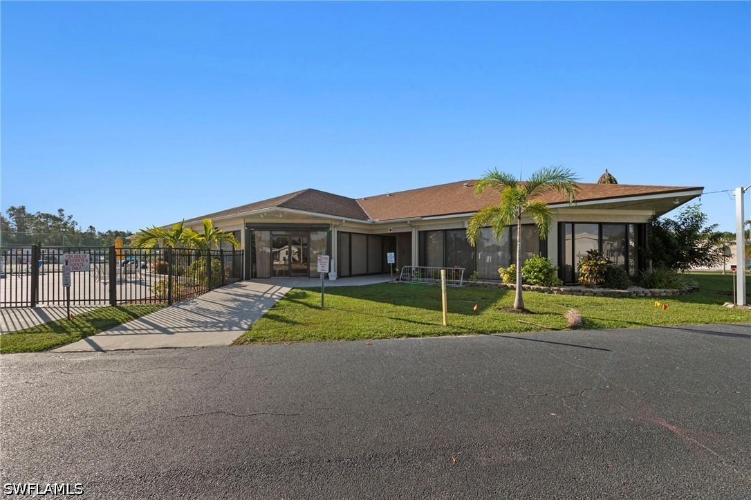 1 Bed ManufacturedHome for Sale in Estero, photo 36