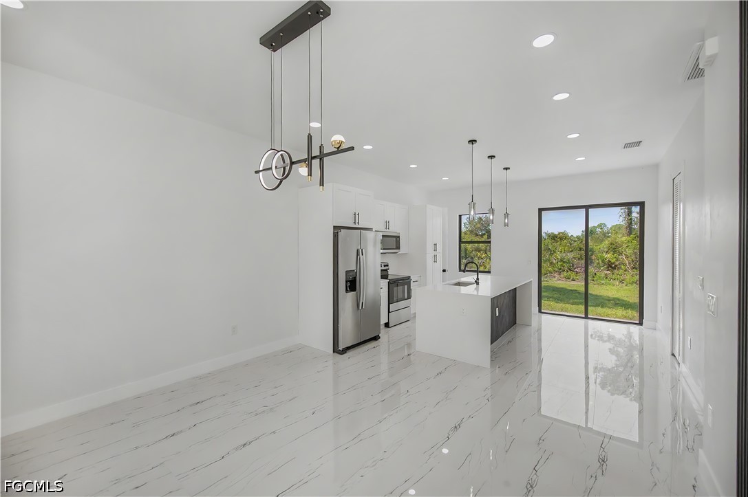 3 Bed SingleFamilyResidence for Sale in Lehigh Acres, photo 36