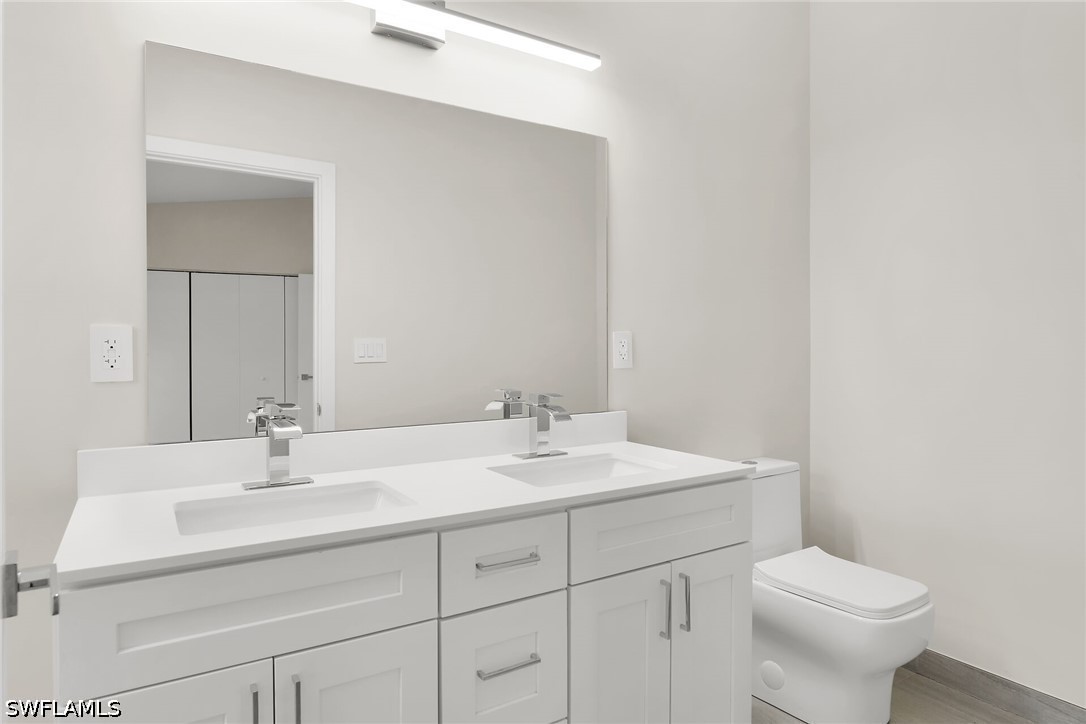 3 Bed SingleFamilyResidence for Sale in Naples, photo 36