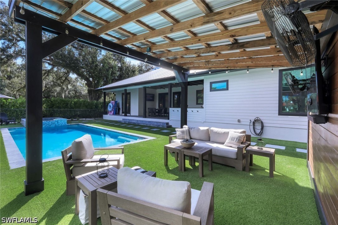 3 Bed Pool Home for Sale in Labelle, photo 36