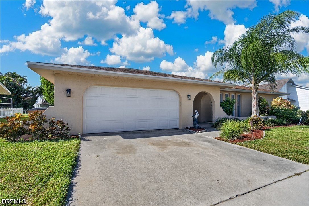 3 Bed Pool Home for Sale in Cape Coral, photo 36