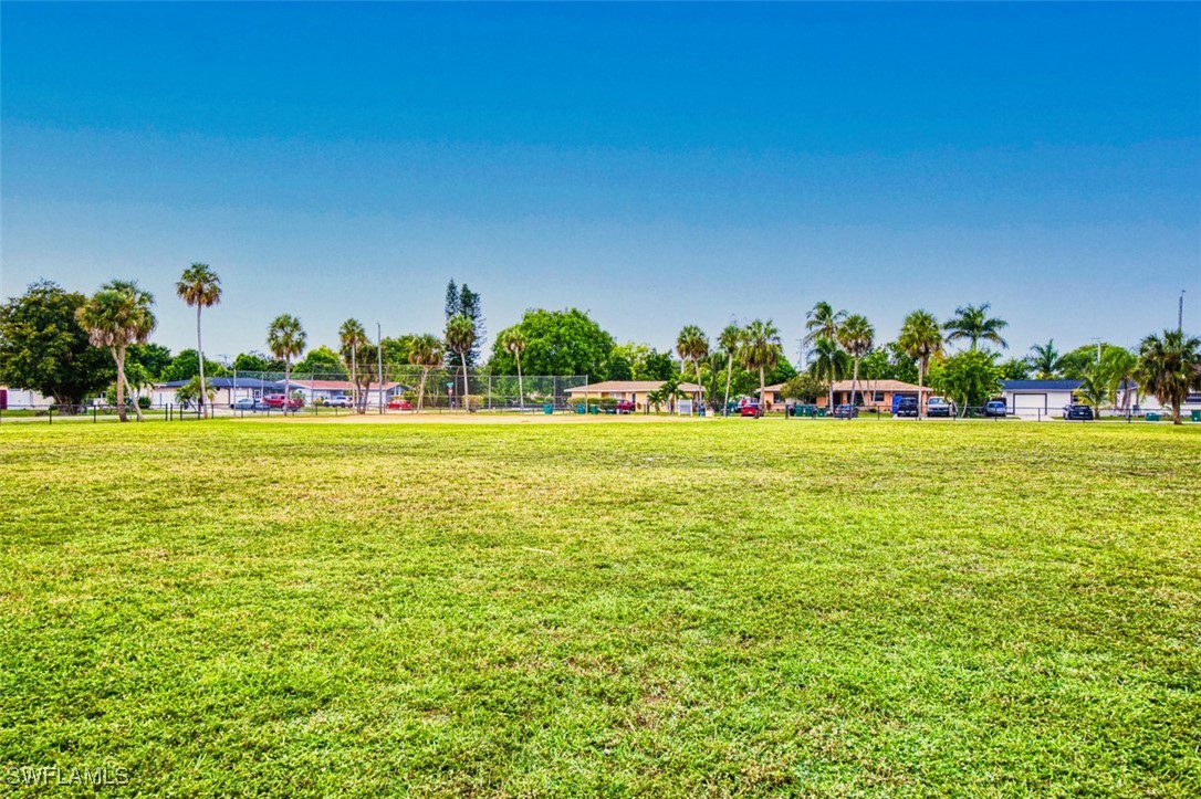 2 Bed Attached for Sale in Naples, photo 37