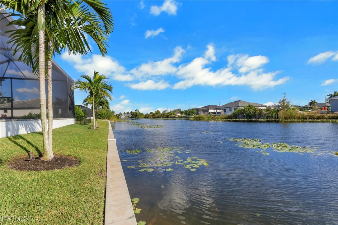3 Bed Pool Home for Sale in Cape Coral, photo 37