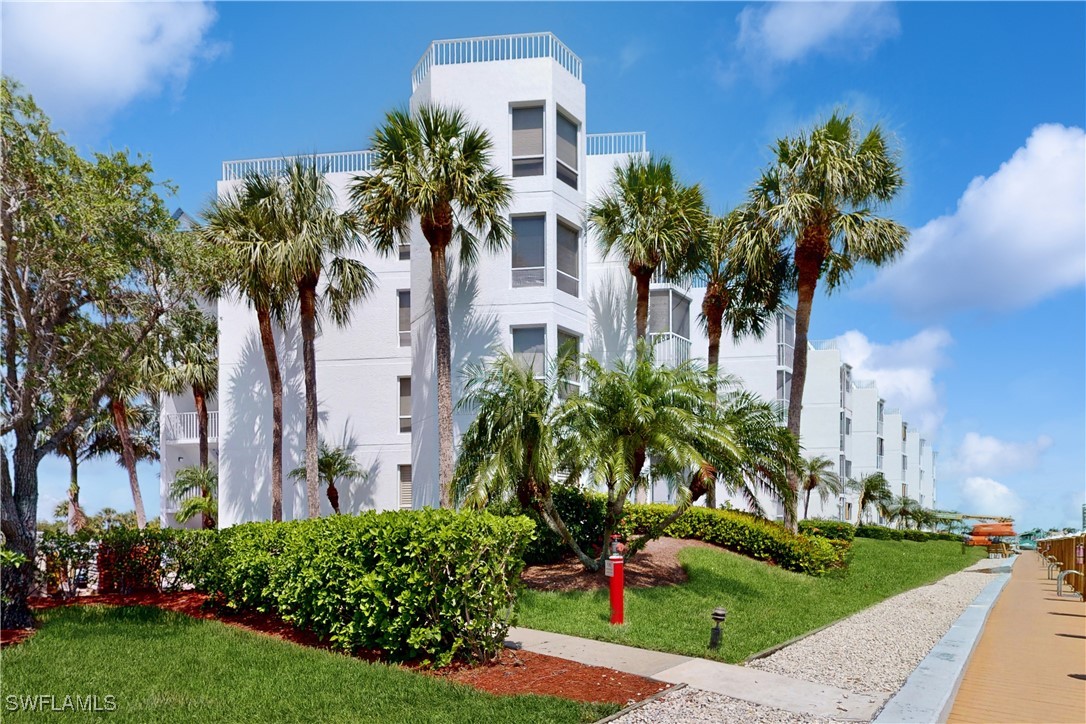 2 Bed Waterfront Home for Sale in Marco Island, photo 37
