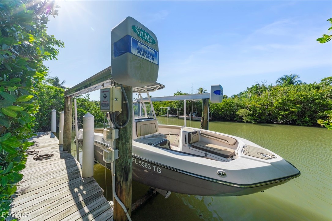 4 Bed Waterfront Home for Sale in Del Sega, photo 37