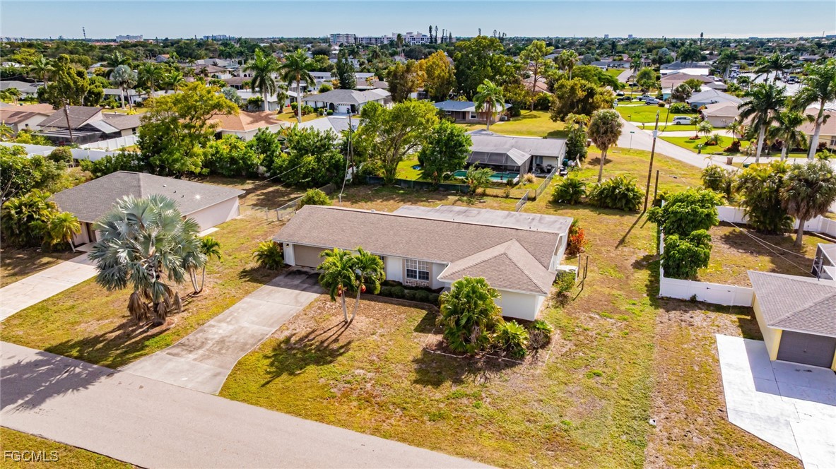 3 Bed Pool Home for Sale in Cape Coral, photo 37