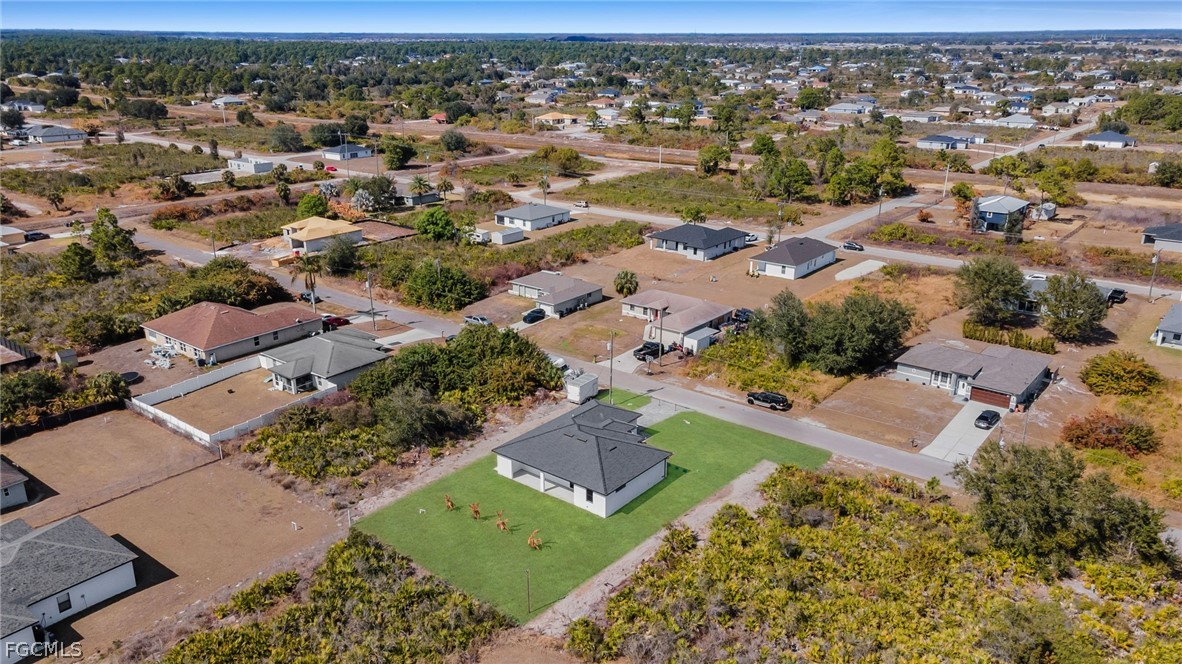 3 Bed SingleFamilyResidence for Sale in Lehigh Acres, photo 37