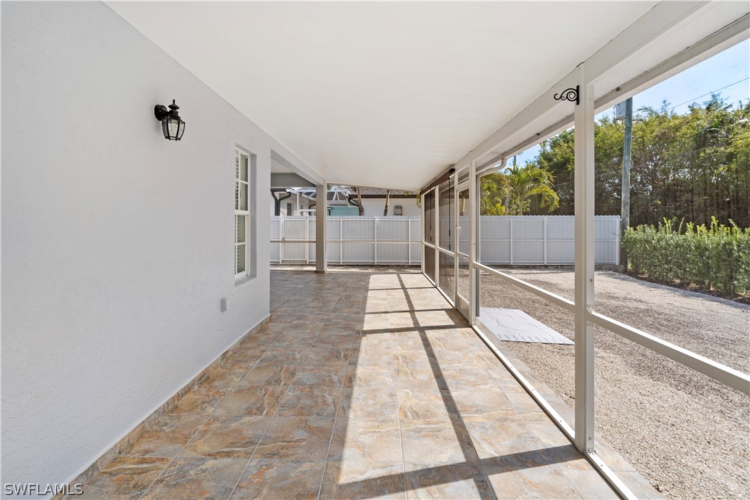 3 Bed SingleFamilyResidence for Sale in Naples, photo 37