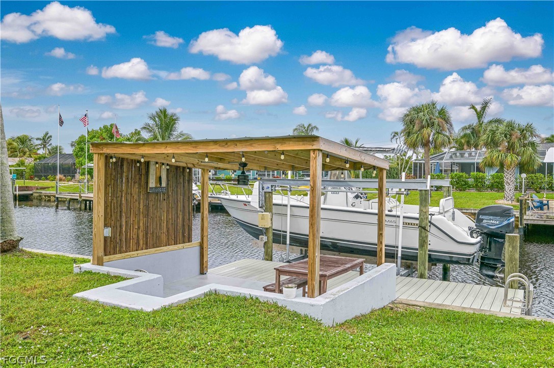 3 Bed Waterfront Home for Sale in Cape Coral, photo 37