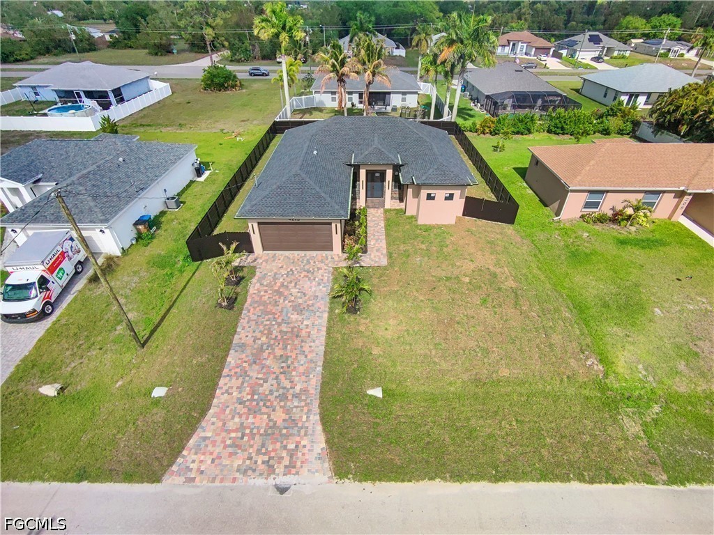 3 Bed Pool Home for Sale in Cape Coral, photo 37