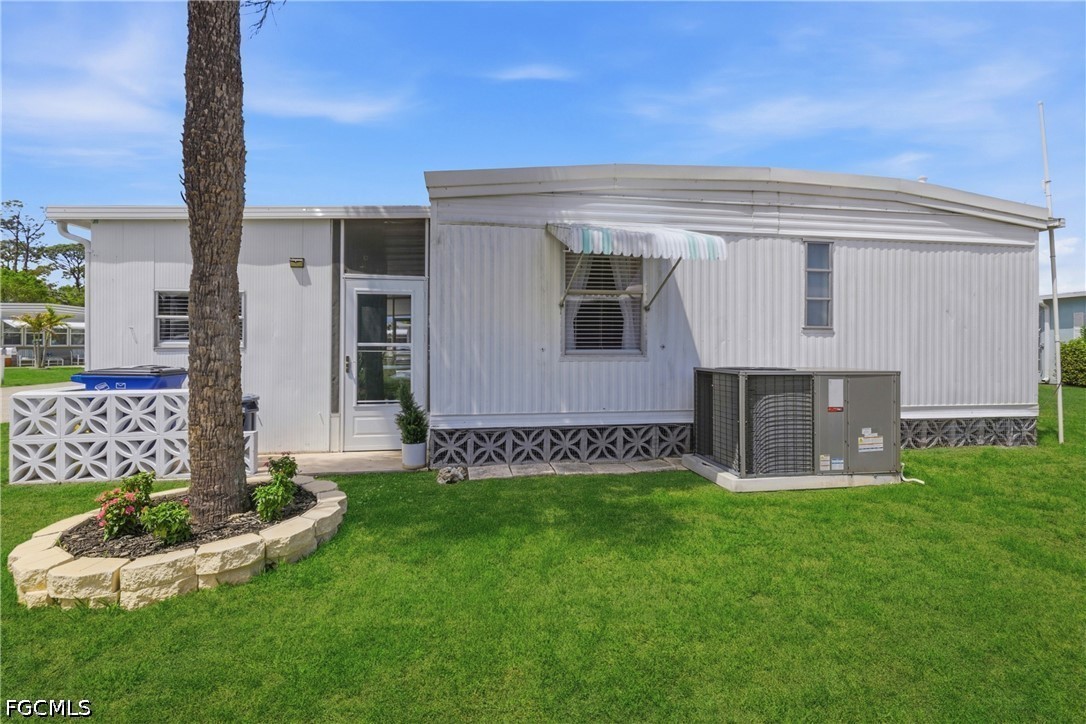 2 Bed ManufacturedHome for Sale in North Fort Myers, photo 37