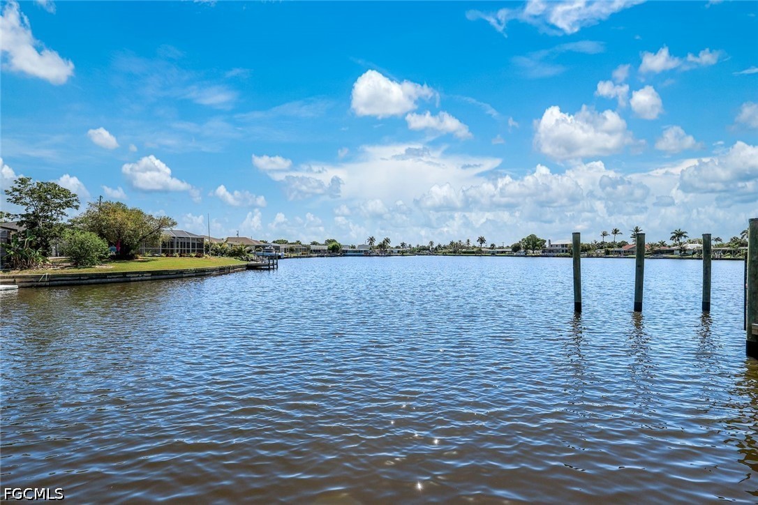 3 Bed Waterfront Home for Sale in Waterway Estates, photo 37