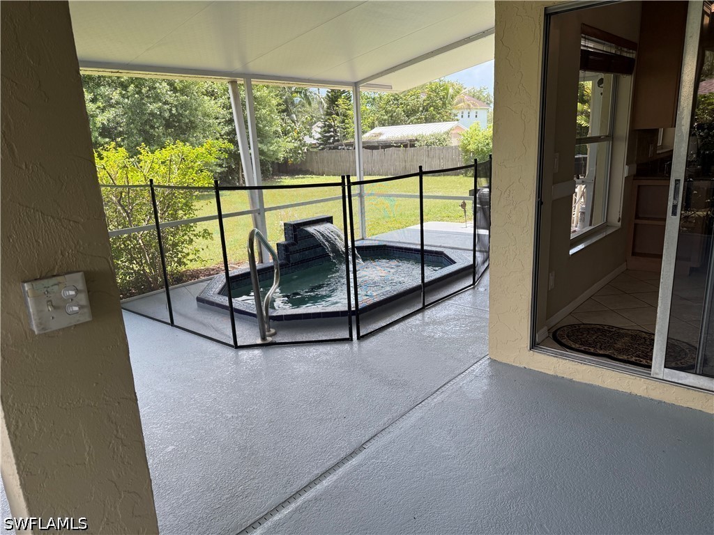 3 Bed SingleFamilyResidence for Sale in Naples, photo 37