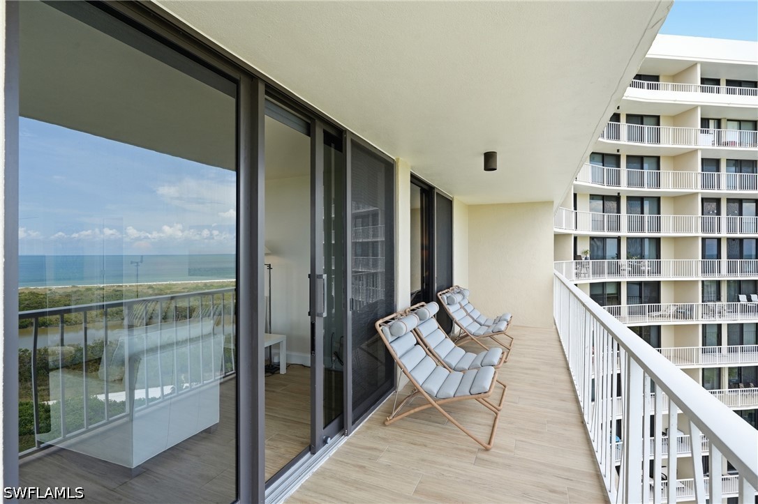 2 Bed Waterfront Home for Sale in Marco Island, photo 37
