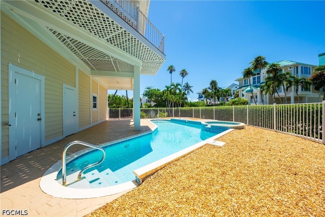 4 Bed Pool Home for Sale in Sanibel, photo 37