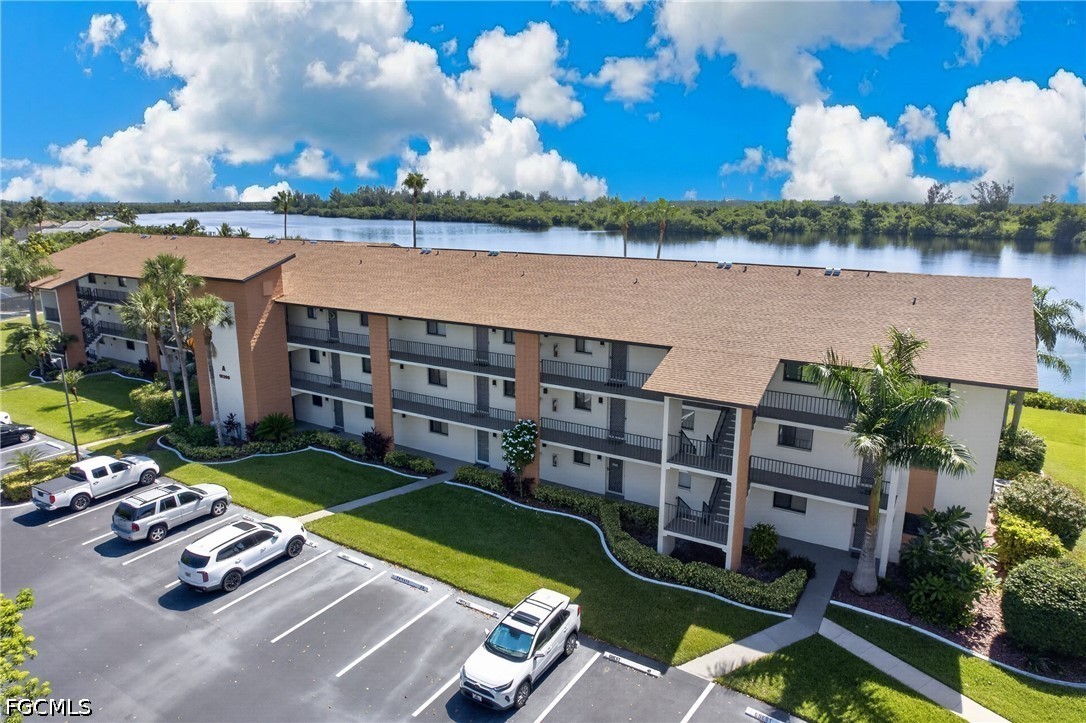 2 Bed Waterfront Home for Sale in North Fort Myers, photo 37