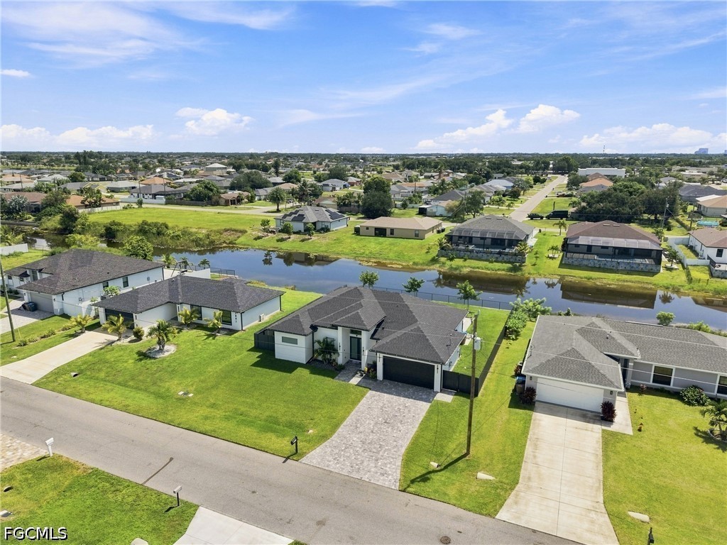 3 Bed Pool Home for Sale in Cape Coral, photo 37