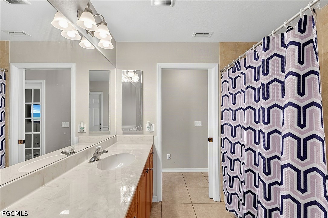 4 Bed SingleFamilyResidence for Sale in Lehigh Acres, photo 37