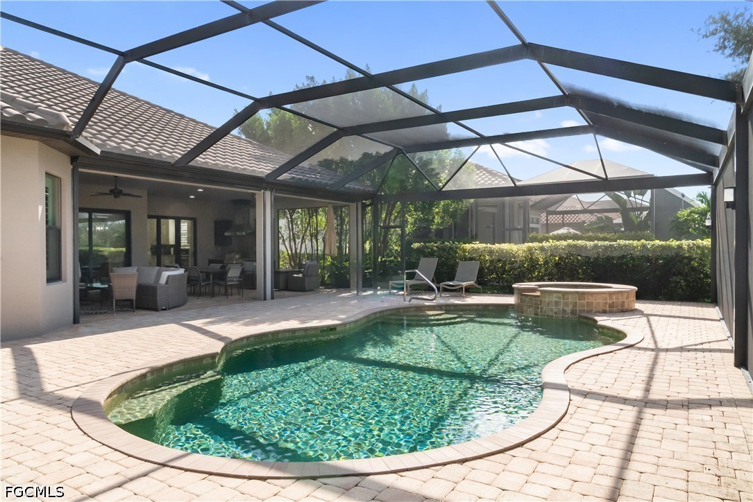 3 Bed Pool Home for Sale in Esplanade, photo 37