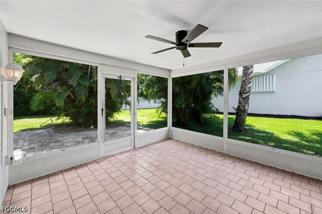 3 Bed SingleFamilyResidence for Sale in Cape Coral, photo 37