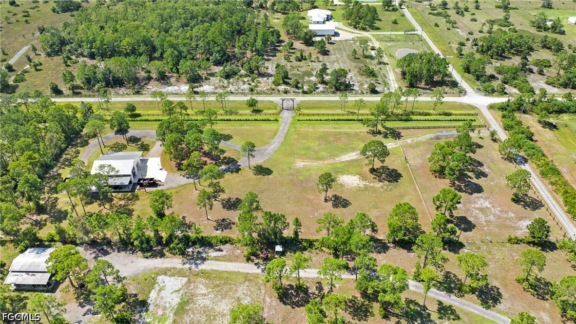 Residential for Sale in Acreage, photo 37