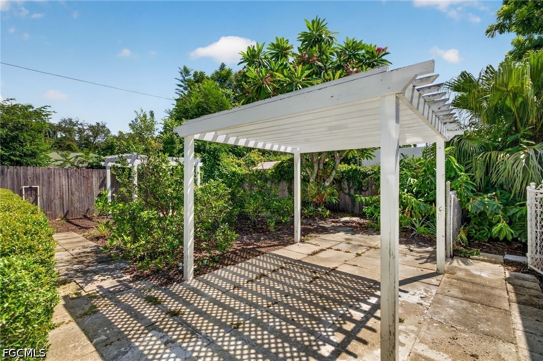 4 Bed Pool Home for Sale in Valencia Terrace, photo 37