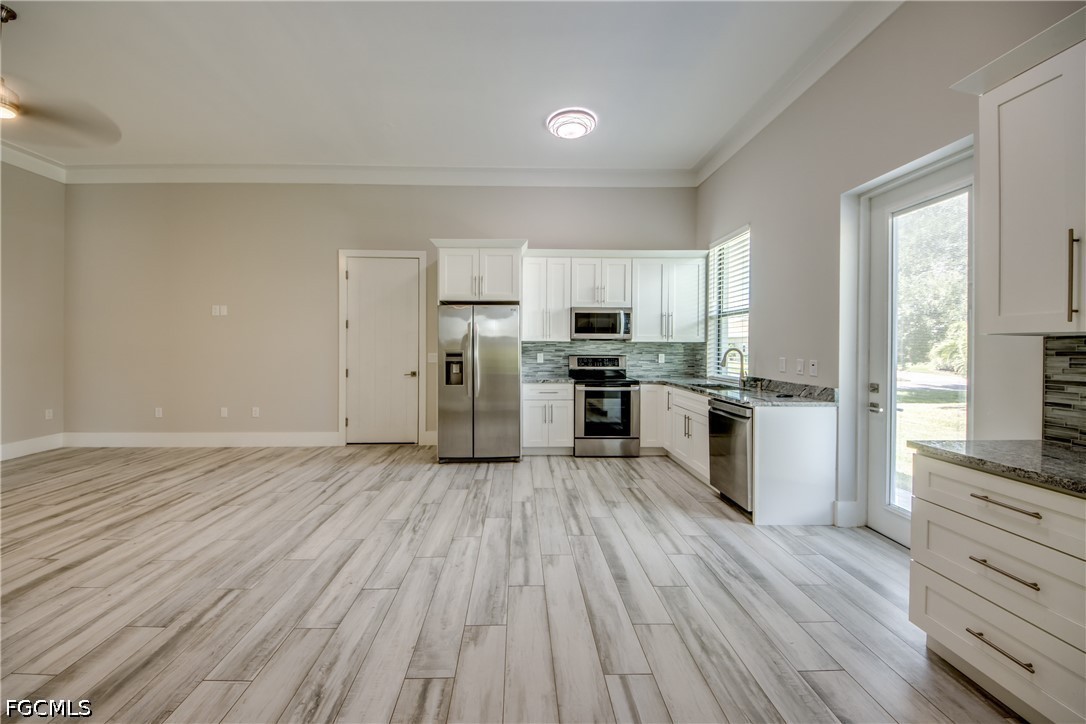 6 Bed Pool Home for Sale in Cape Coral, photo 37