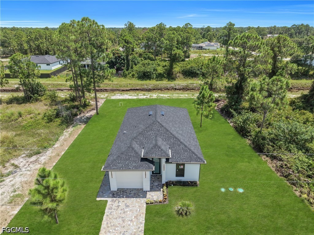3 Bed SingleFamilyResidence for Sale in Lehigh Acres, photo 37
