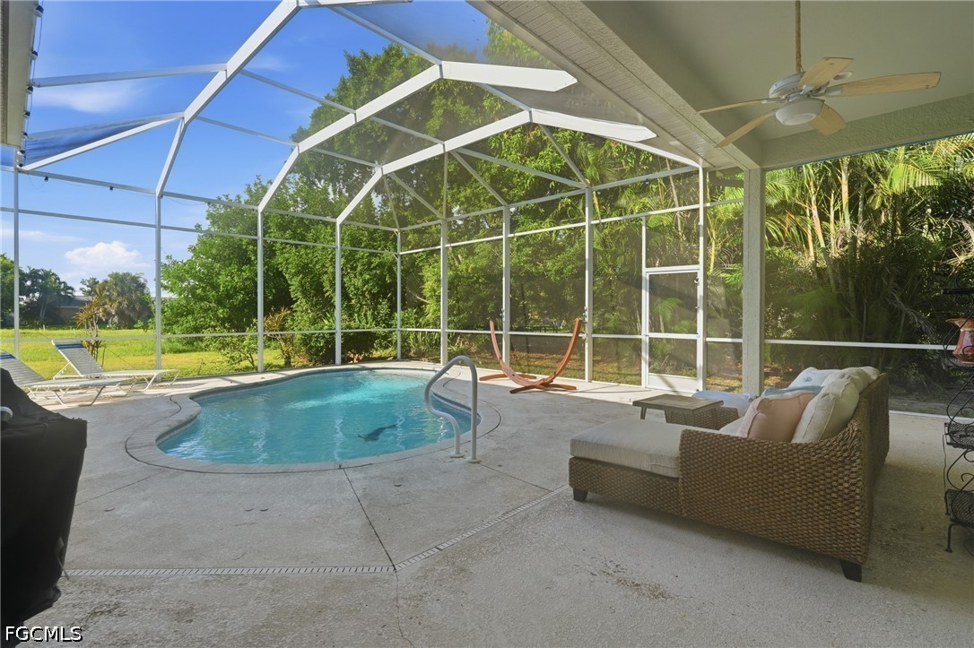 3 Bed Pool Home for Sale in Cape Coral, photo 37