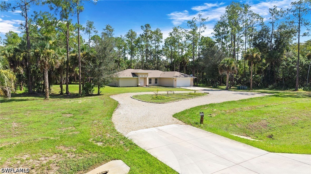 3 Bed SingleFamilyResidence for Sale in Naples, photo 37