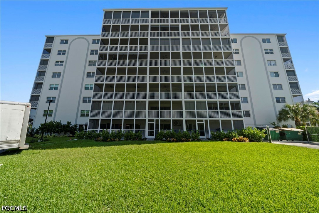 Condominium for Sale in Vanderbilt Towers, photo 37