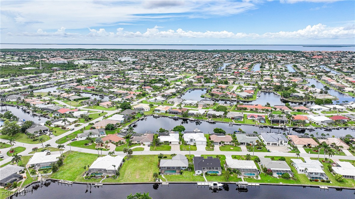 2 Bed Pool Home for Sale in Punta Gorda Isles, photo 38