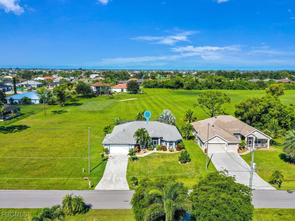 3 Bed Pool Home for Sale in Cape Coral, photo 38
