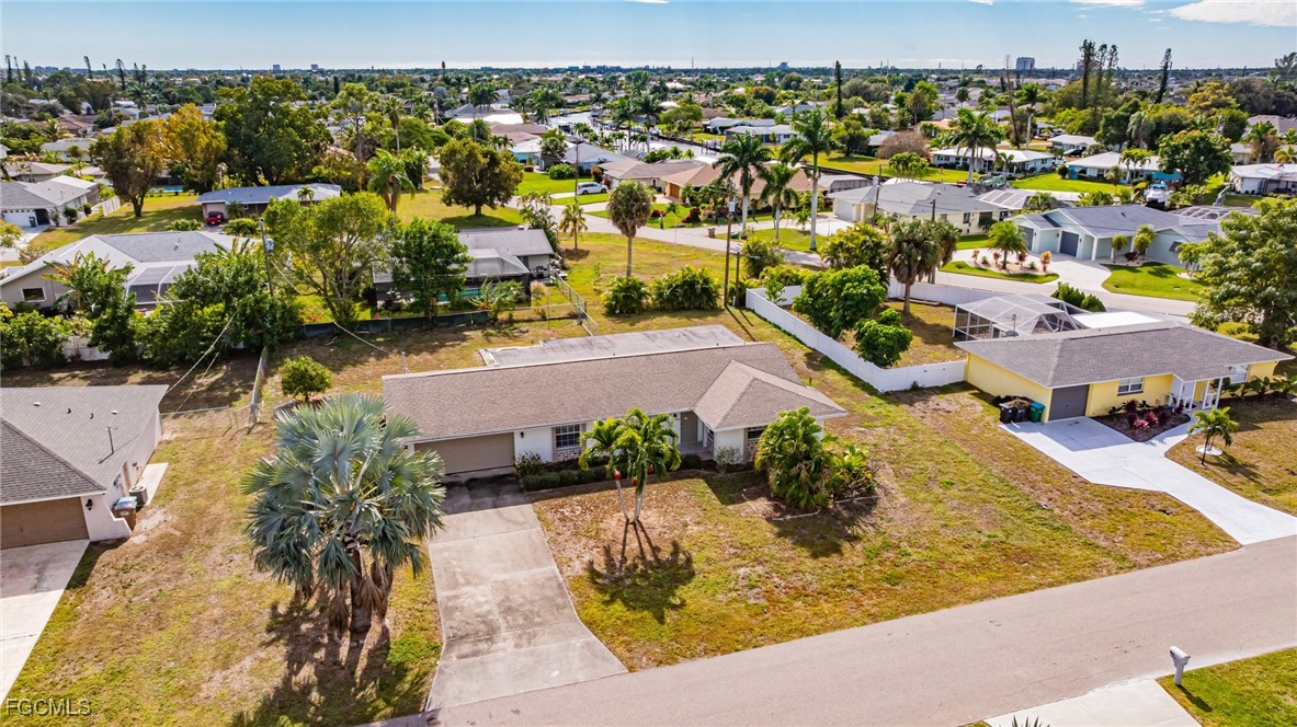 3 Bed Pool Home for Sale in Cape Coral, photo 38
