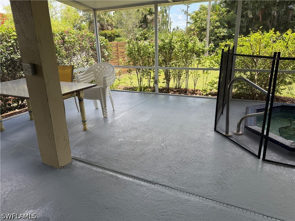 3 Bed SingleFamilyResidence for Sale in Naples, photo 38