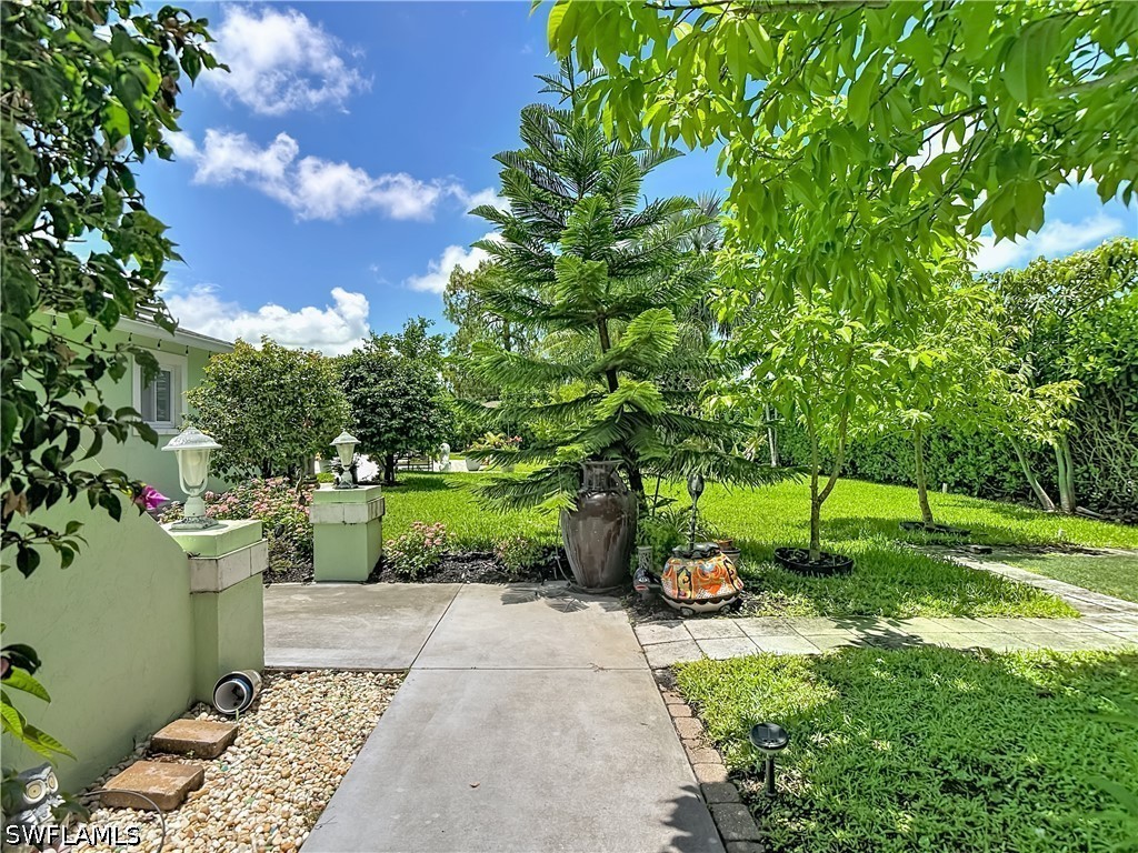 4 Bed Pool Home for Sale in Acreage, photo 38