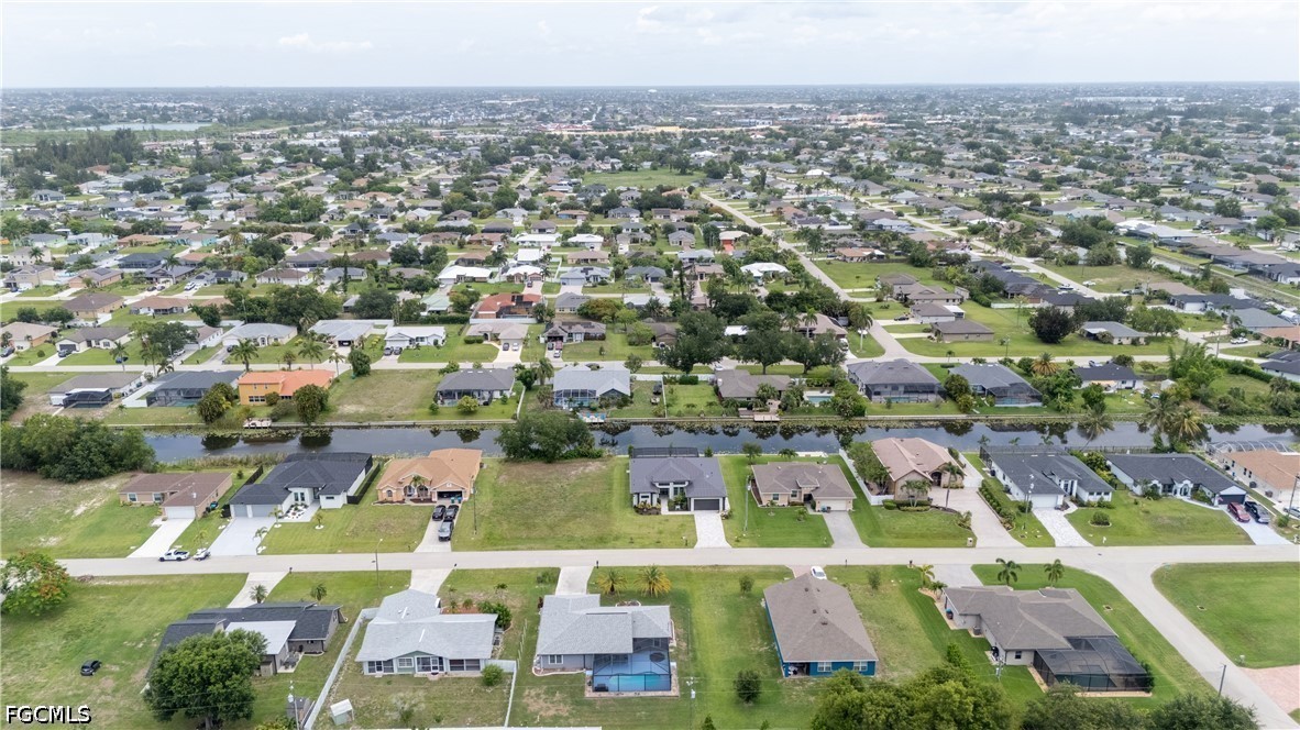3 Bed Pool Home for Sale in Cape Coral, photo 38