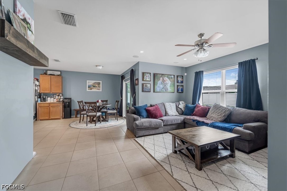 4 Bed SingleFamilyResidence for Sale in Cape Coral, photo 38