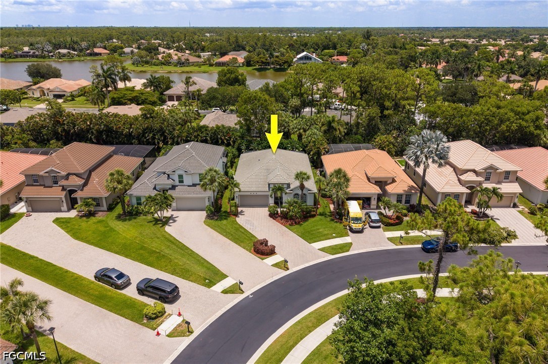 2 Bed SingleFamilyResidence for Sale in Naples, photo 38
