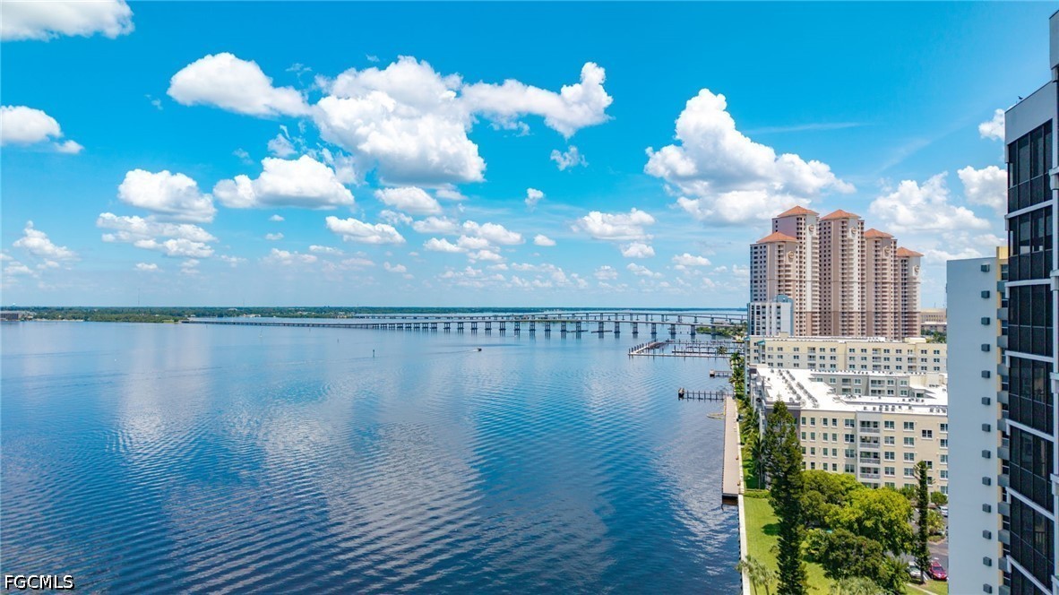 3 Bed Waterfront Home for Sale in Fort Myers, photo 38