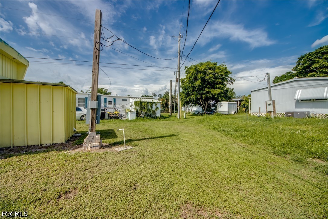 1 Bed ManufacturedHome for Sale in Mobile Manor, photo 38
