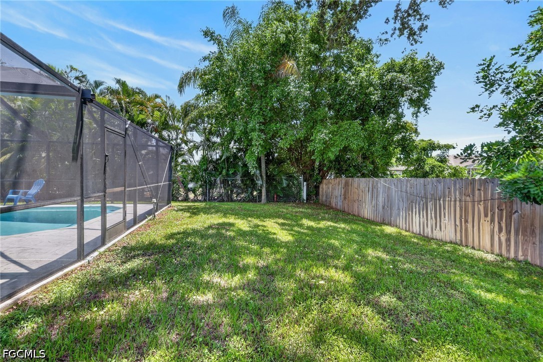 3 Bed Pool Home for Sale in San Carlos Park, photo 38